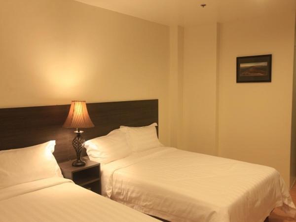 City Center Hotel Baguio City Room photo